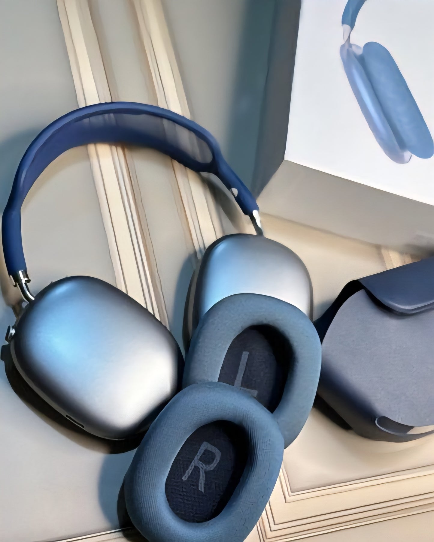 AIRPODS MAX