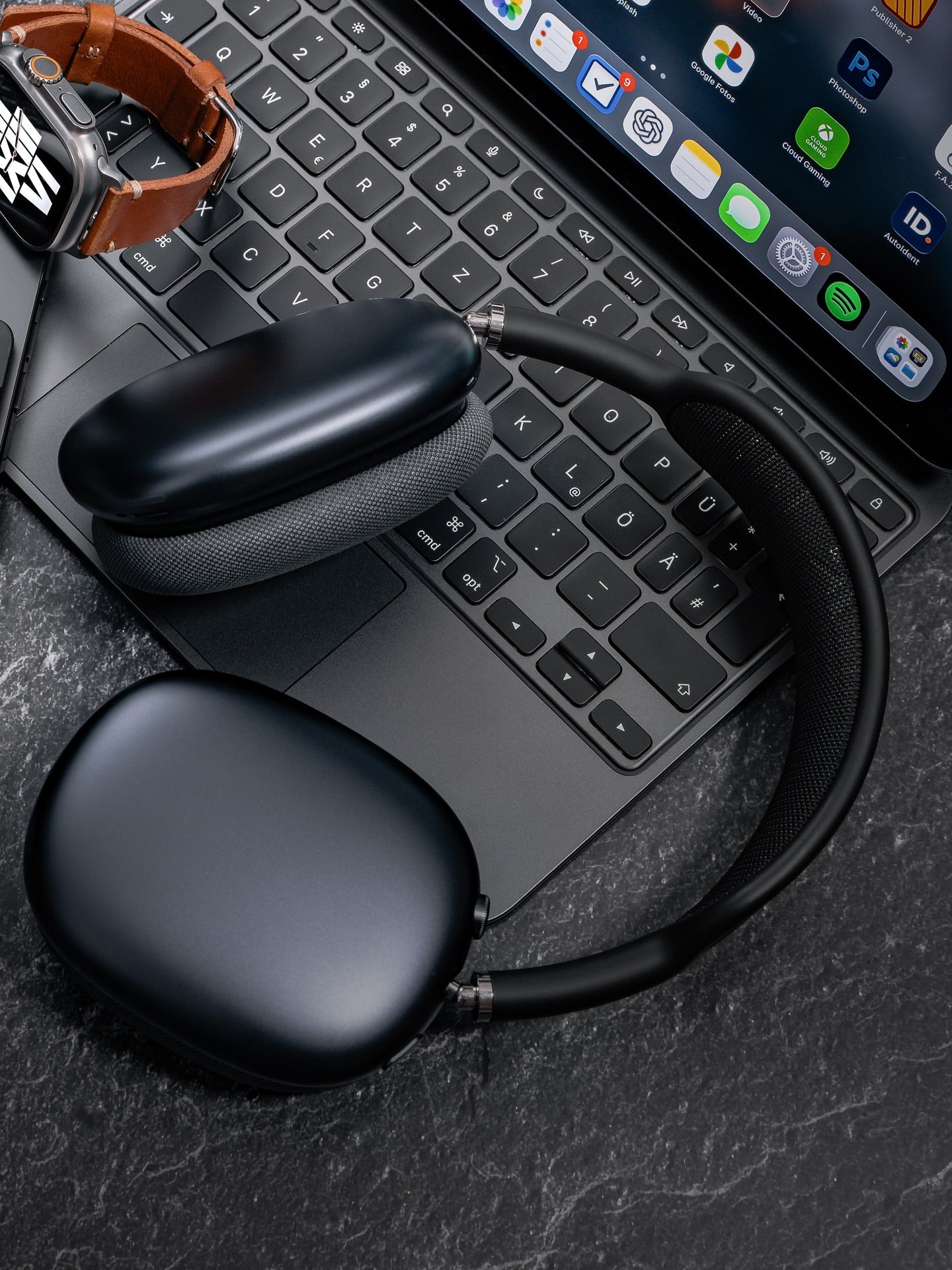 AIRPODS MAX
