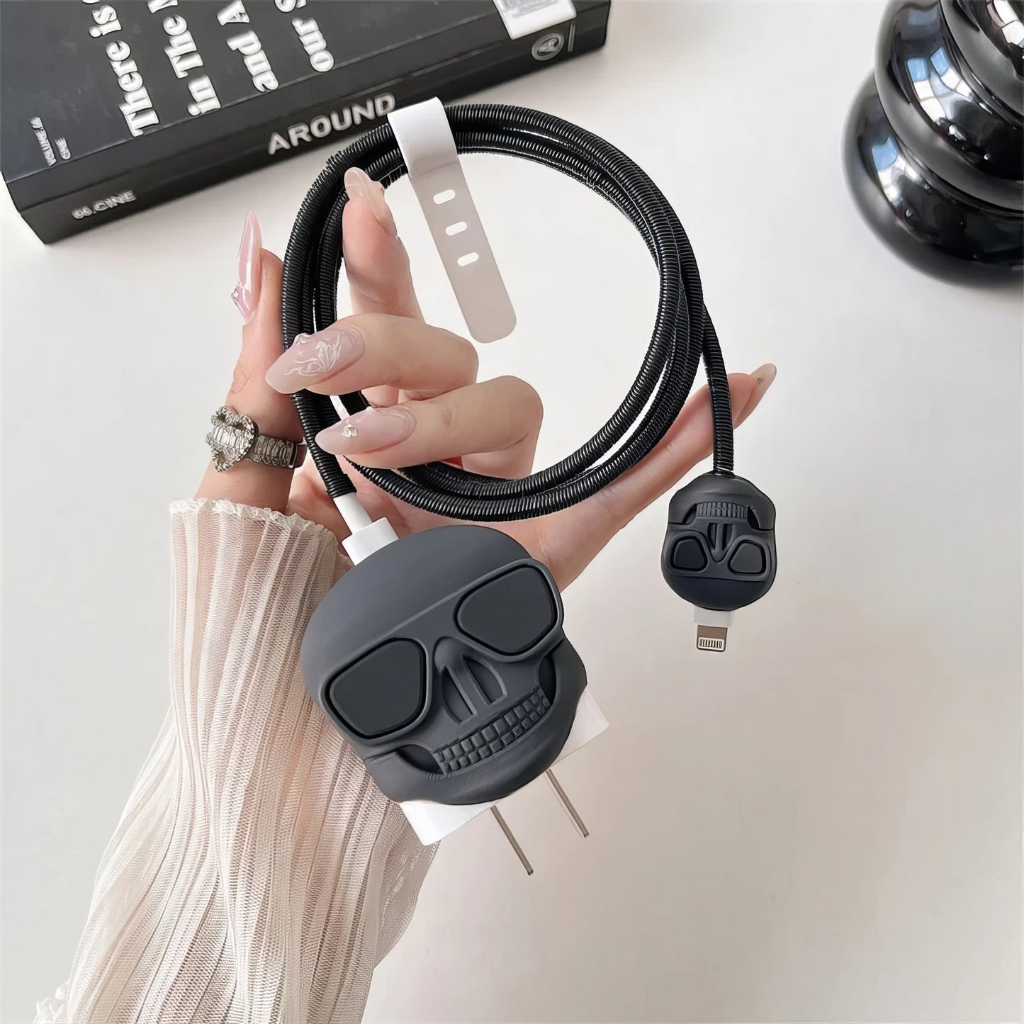 PROTECTOR CARGADOR 20W
